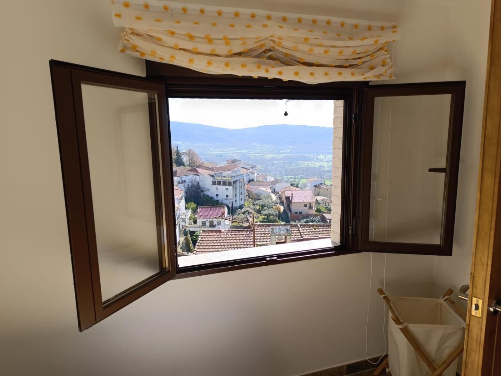Apartament U Lagartu Eljas Zewnętrze zdjęcie